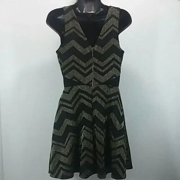 BeBop Dresses & Skirts - Bebop dress women's size medium black gold